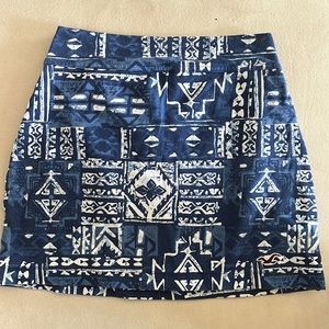 Hollister blue and white aztec tribal patterned skirt (XS)